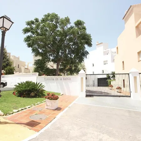 Three-bedroom In Casares Costa Appartement